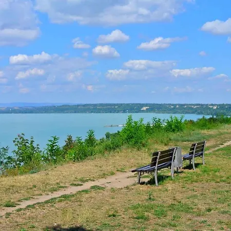Balatonvilagos/balaton 30360