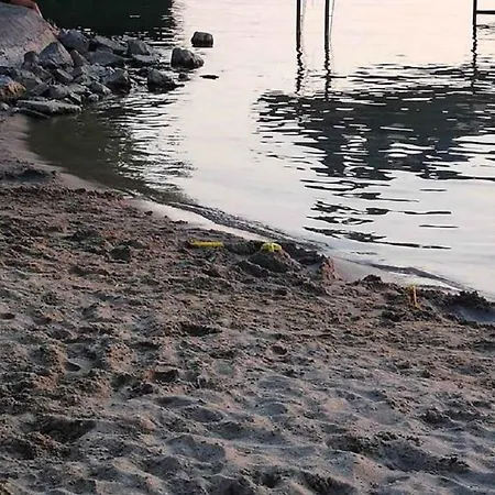 - Balaton 30360 Balatonvilágos