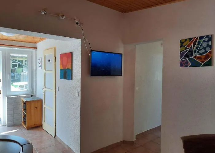 - Balaton 30360 Appartement