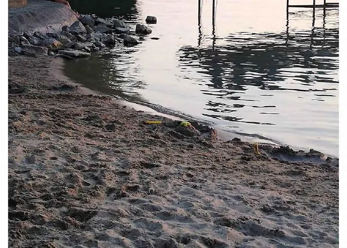 - Balaton 30360 Balatonvilágos